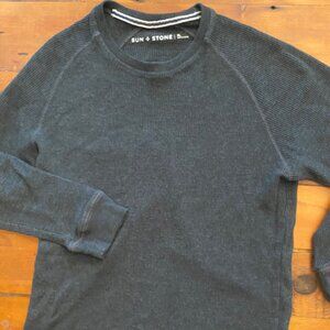 MENS SUN & STONE CHARCOAL GRAY WAFFLE KNIT LONG SLEEVE THERMAL TOP SZ: XL NWOT